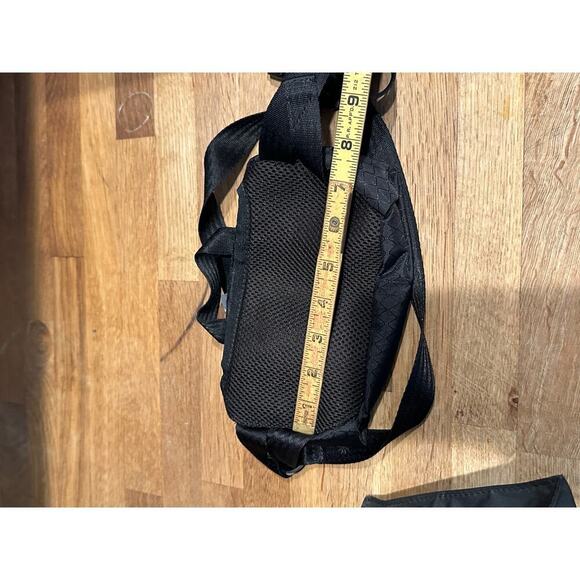 Athleta Excursion Black Mini Crossbody Belt Bag - Picture 7 of 8